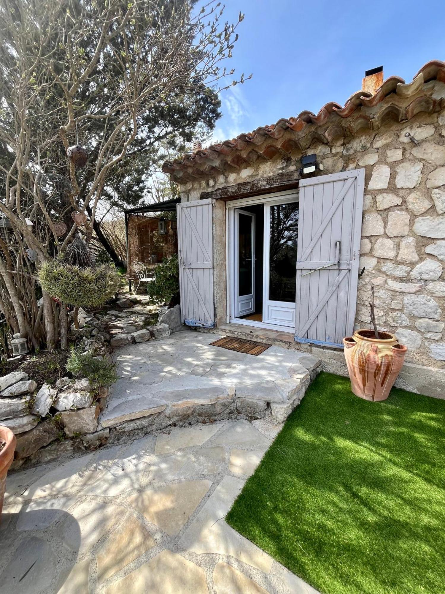 La Maison D'Eddy Et Caro Aux Portes Du Verdon Триганс Экстерьер фото